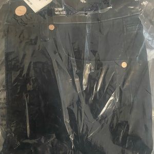 Express mid rise skinny jeans. Size 4L.